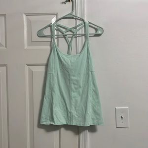 Althleta tank with built in shelf bra size medium
